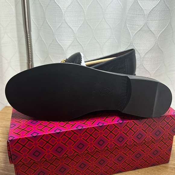 New Tory Burch Perfect Black Classic Loafer Goat Leather Womens . Various sizes - Picture 2 of 10
